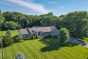 415 E Southmor Rd, Morris, IL 60450 - Photo 4