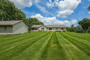 415 E Southmor Rd, Morris, IL 60450 - Photo 54