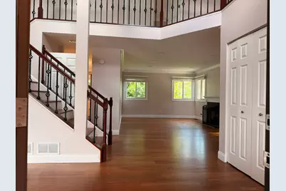2904 Scottish Pine Court, Buffalo Grove, IL 60089 - Photo 2