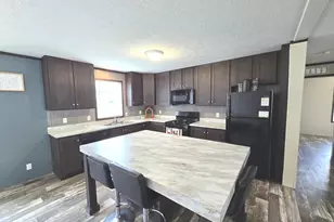 314 Huston Ct, Round Lake, IL 60073 - Photo 4