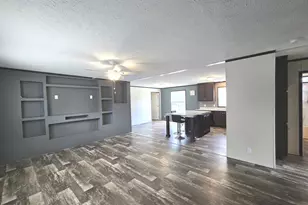 314 Huston Ct, Round Lake, IL 60073 - Photo 2