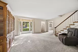 253 Northwood Rd, Riverside, IL 60546 - Photo 8