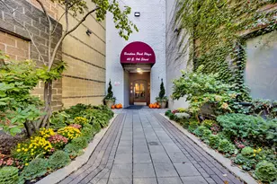 40 E 9th St, Chicago, IL 60605 - Photo 2
