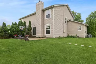 1726 Southbridge Ct, Schaumburg, IL 60194 - Photo 18