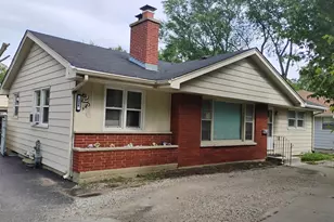 234 N Butterfield Rd, Libertyville, IL 60048 - Photo 1