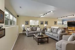 4249 N Kolmar Ave, Chicago, IL 60641 - Photo 26