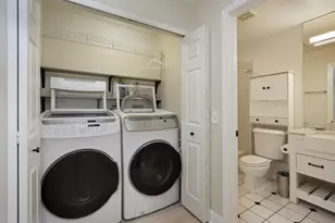 4249 N Kolmar Ave, Chicago, IL 60641 - Photo 16