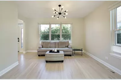 4249 N Kolmar Avenue #4249, Chicago, IL 60641 - Photo 2
