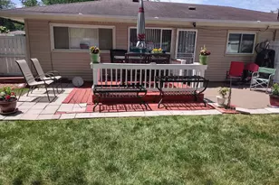 417 N Orchard Dr, Park Forest, IL 60466 - Photo 2