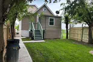 214 W 106th Pl, Chicago, IL 60628 - Photo 16