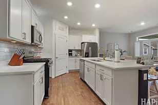 1200 Redtail Cir, Woodstock, IL 60098 - Photo 10