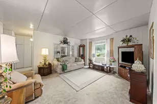836 E Division St, Lombard, IL 60148 - Photo 2