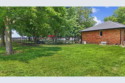 1413 E 2950 North Road, Mansfield, IL 61854 - Photo 52