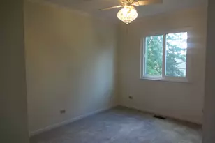 1340 Burke Ln, South Elgin, IL 60177 - Photo 6