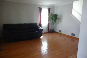 1340 Burke Ln, South Elgin, IL 60177 - Photo 2