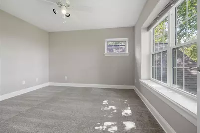 2202 Bloomingdale Road, Bloomington, IL 61705 - Photo 30