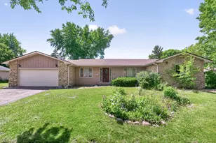 113 Ebbesen St, Dekalb, IL 60115 - Photo 32