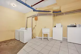 2456 N Hamlin Ave, Chicago, IL 60647 - Photo 16