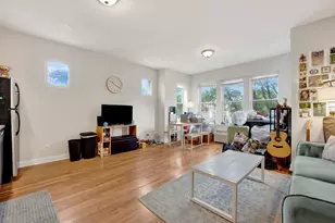 2456 N Hamlin Ave, Chicago, IL 60647 - Photo 4