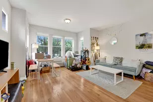 2456 N Hamlin Ave, Chicago, IL 60647 - Photo 2