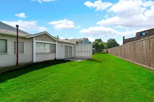 847 Oxford Pl, Wheeling, IL 60090 - Photo 26