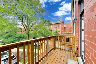1806 W Argyle St, Chicago, IL 60640 - Photo 8