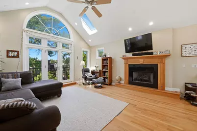 1717 W Nelson Avenue #3, Chicago, IL 60657 - Photo 2