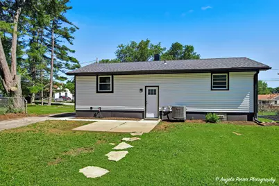 33028 N Ridge Road, Grayslake, IL 60030 - Photo 24