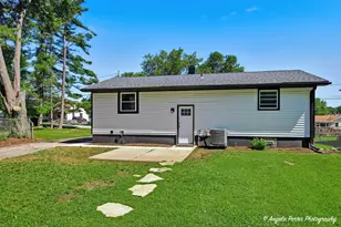 33028 N Ridge Rd, Grayslake, IL 60030 - Photo 24
