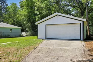 33028 N Ridge Rd, Grayslake, IL 60030 - Photo 26
