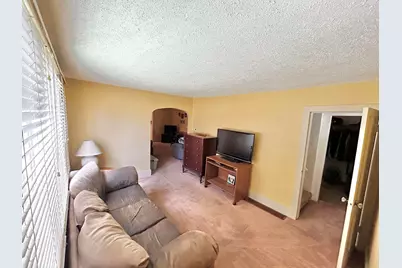 307 Washington Street, Rockford, IL 61104 - Photo 6