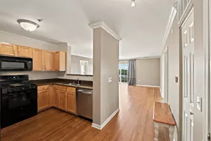 440 W Mahogany Ct, Palatine, IL 60067 - Photo 6