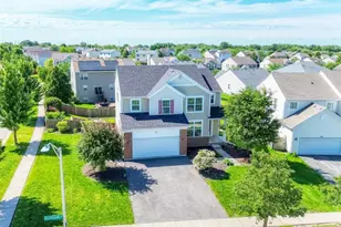 1515 Elysium Dr, Minooka, IL 60447 - Photo 2