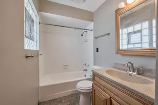 385 E 162nd St, Harvey, IL 60426 - Photo 20