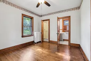 438 Wilder St, Aurora, IL 60506 - Photo 10