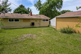 311 Stewart Dr, Freeport, IL 61032 - Photo 12