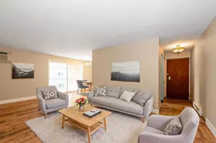 4113 W 97th Pl, Oak Lawn, IL 60453 - Photo 4