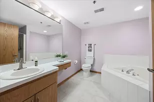 11525 Settlers Pond Way, Orland Park, IL 60467 - Photo 12