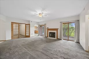 11525 Settlers Pond Way, Orland Park, IL 60467 - Photo 2