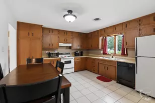 403 South St, Crescent City, IL 60928 - Photo 16