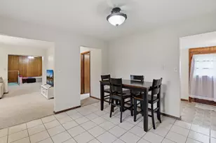 403 South St, Crescent City, IL 60928 - Photo 14