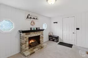 403 South St, Crescent City, IL 60928 - Photo 6