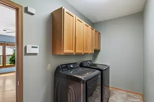615 Wood Creek Dr, Antioch, IL 60002 - Photo 10