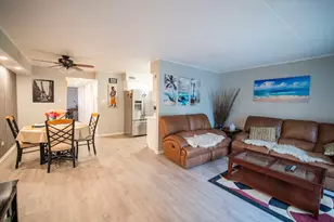 10501 S Highland Ave, Worth, IL 60482 - Photo 2