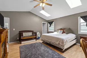 404 W Burbank St, Harvard, IL 60033 - Photo 10