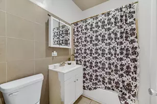 5744 S Green St, Chicago, IL 60621 - Photo 6