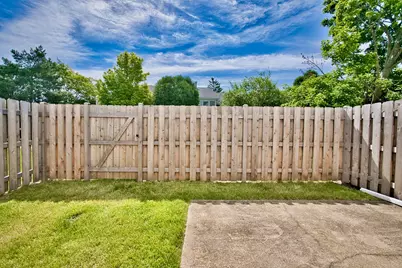 1506 Fernwood Court, Gurnee, IL 60031 - Photo 8