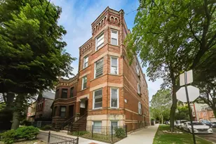 858 N Wolcott Ave, Chicago, IL 60622 - Photo 1