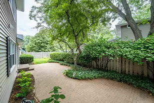 1612 Harris Ln, Naperville, IL 60565 - Photo 48