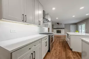 1612 Harris Ln, Naperville, IL 60565 - Photo 16
